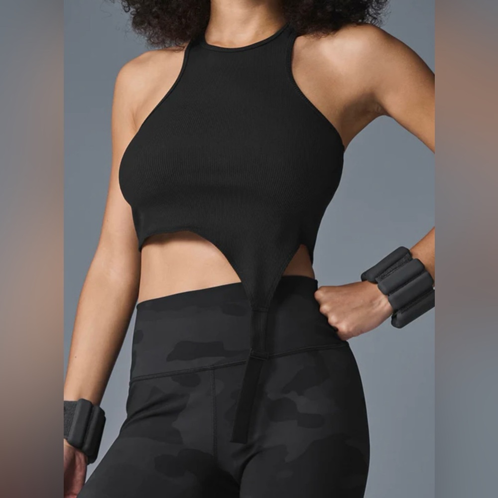 ALO YOGA Alosoft Ribbed Revetation Tank